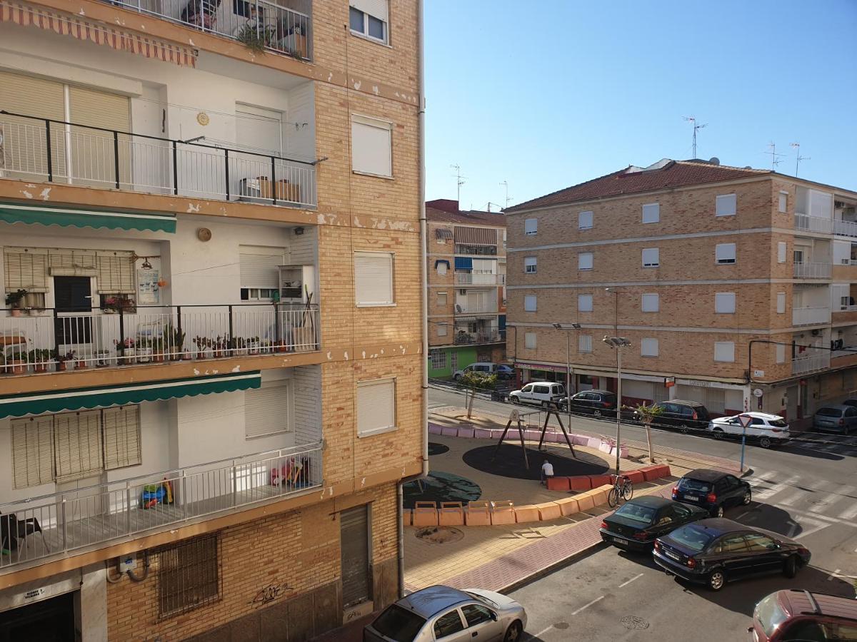 Apartamento Moriones III Apartment Торевиеха Екстериор снимка